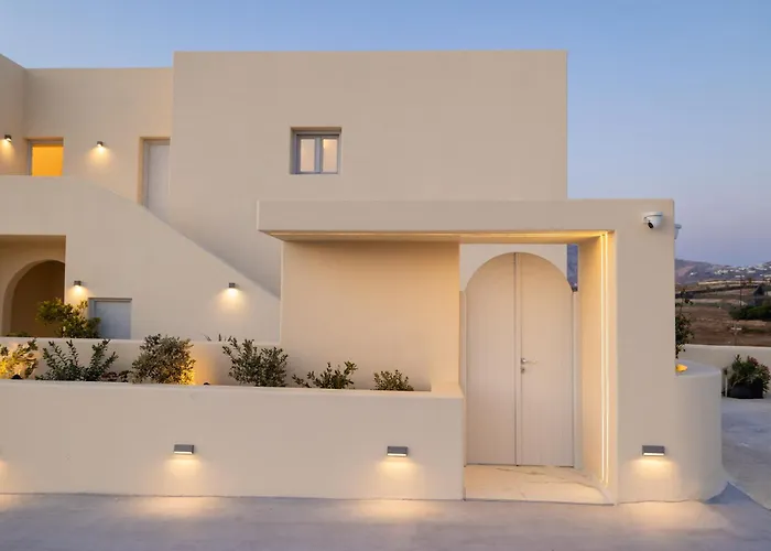 Azure Escape Karterados (Santorini)