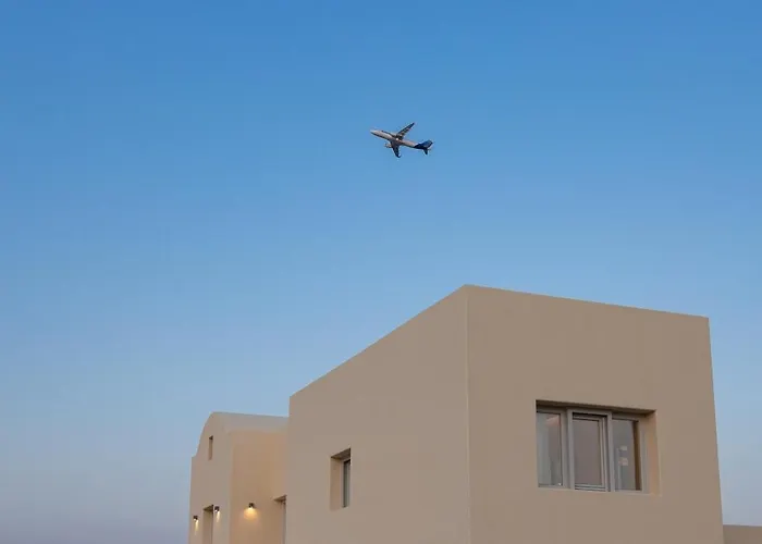 Azure Escape Tatil Evi Karterados (Santorini)