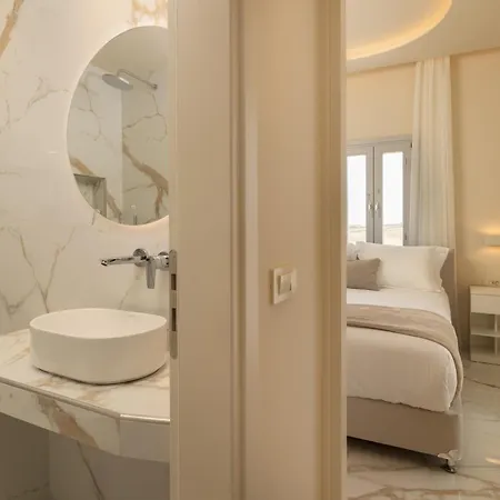 Azure Escape Karterados (Santorini)