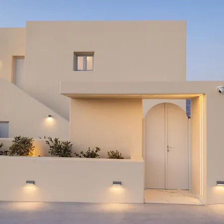 Azure Escape Karterados (Santorini)